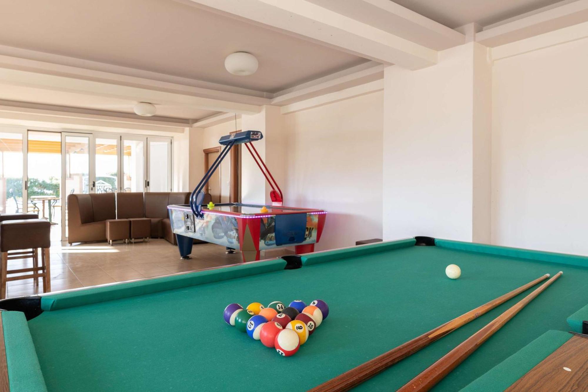 Lito Hotel イキソス エクステリア 写真